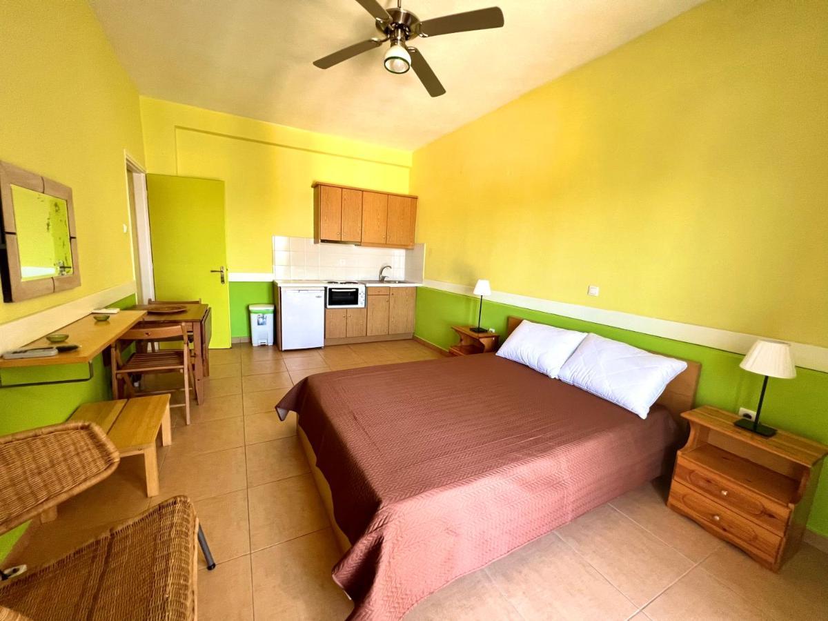 Grand Apartments Nea Koroni Екстер'єр фото