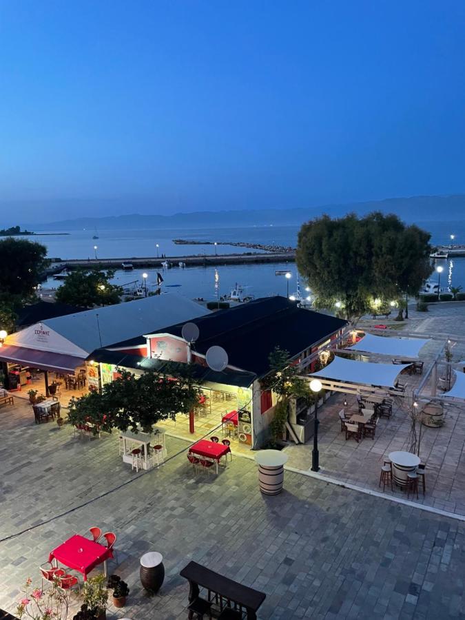 Grand Apartments Nea Koroni Екстер'єр фото
